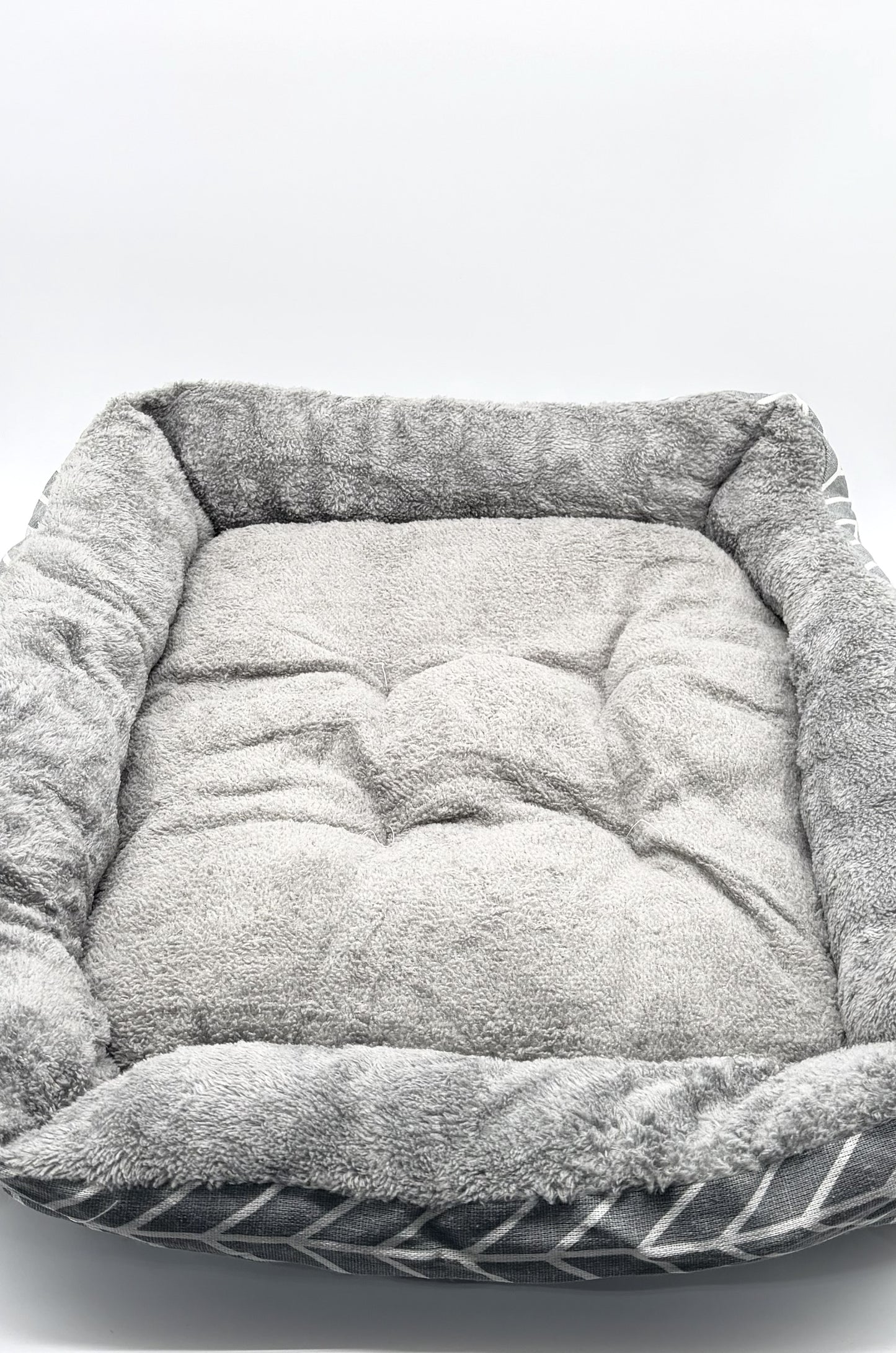 Cozy Plush Orthopedic Cat & Dog Bed – Ultra Soft Pet Bed with Non-Slip Bottom