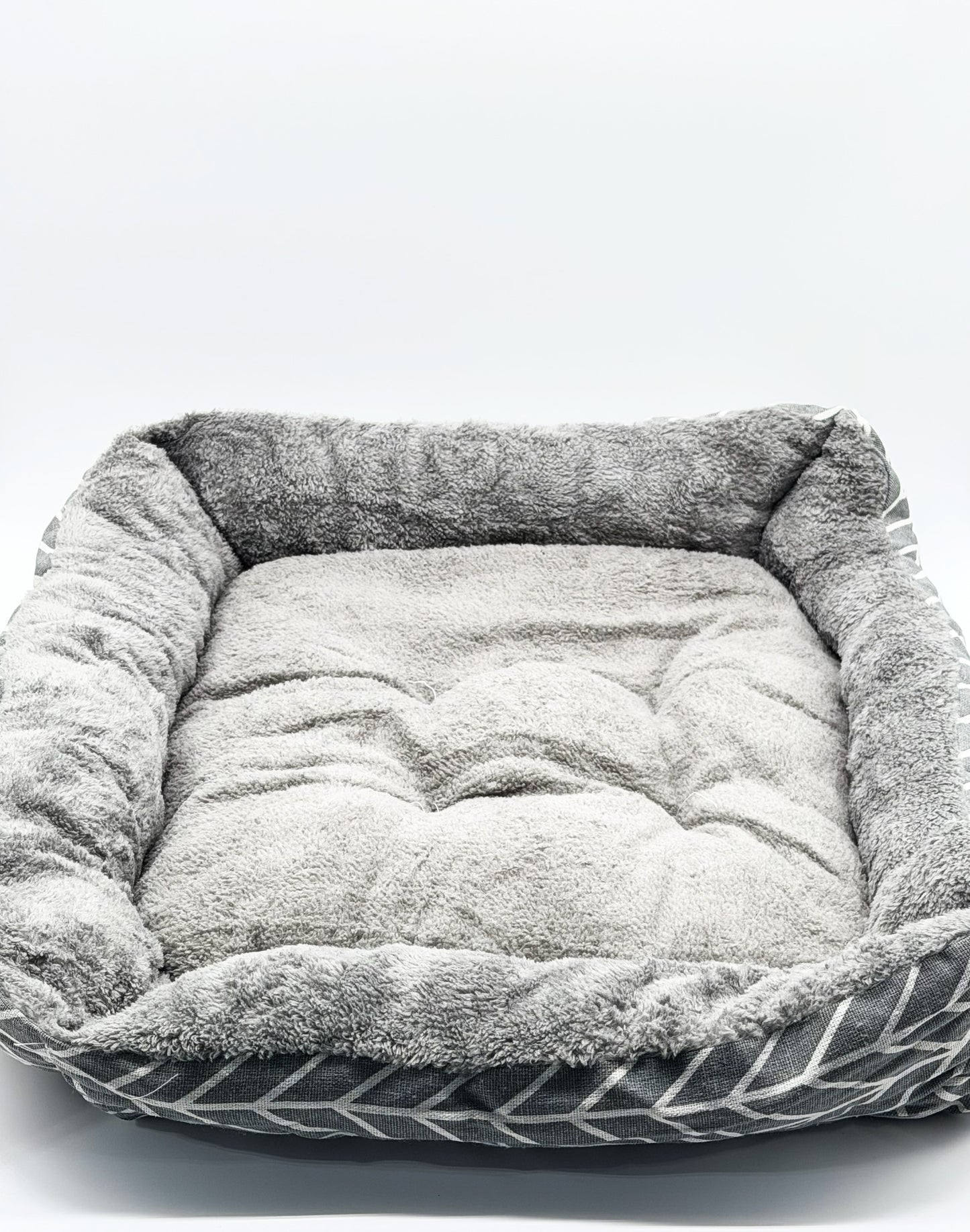 Cozy Plush Orthopedic Cat & Dog Bed – Ultra Soft Pet Bed with Non-Slip Bottom