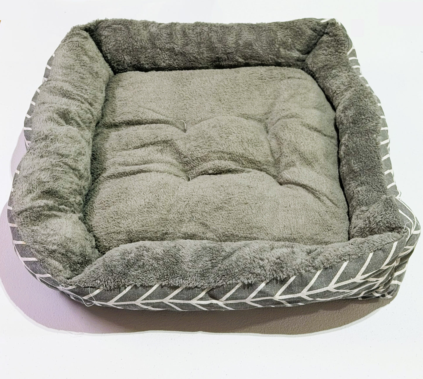 Cozy Plush Orthopedic Cat & Dog Bed – Ultra Soft Pet Bed with Non-Slip Bottom